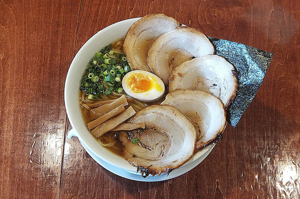 「とろこくチャーシューめん【醤油】(大盛り)」@ごとくの写真