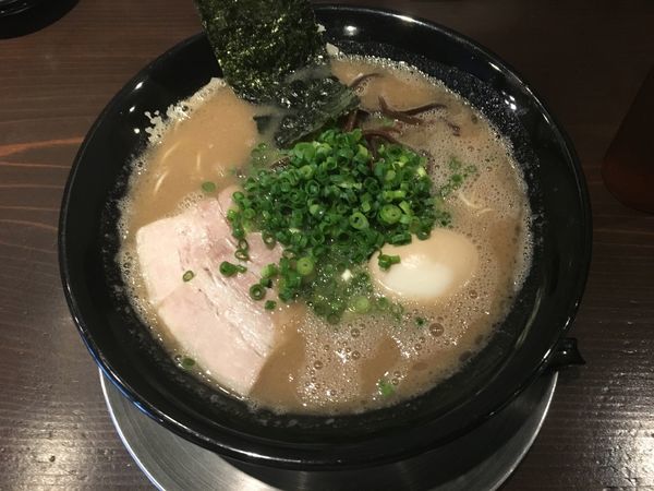 「味玉ラーメン+替玉／￥850+150」@博多一瑞亭の写真