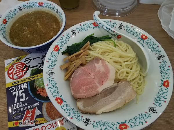 「にぼつけ　※豚チャーＶｅｒ．＆クーポンで７００円　（大盛り）」@凌駕 IDÉAの写真