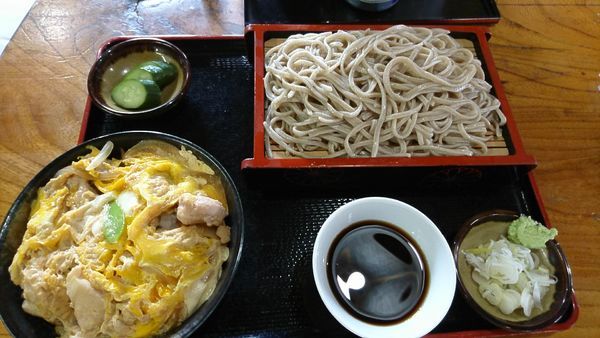 「つくば鶏親子丼セット　780円」@そば処 しなのの写真