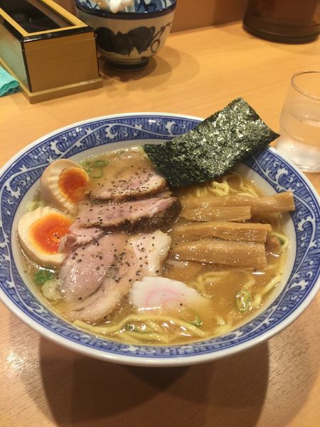 「特製中華そば」@中華そば 青葉 エキア志木店の写真