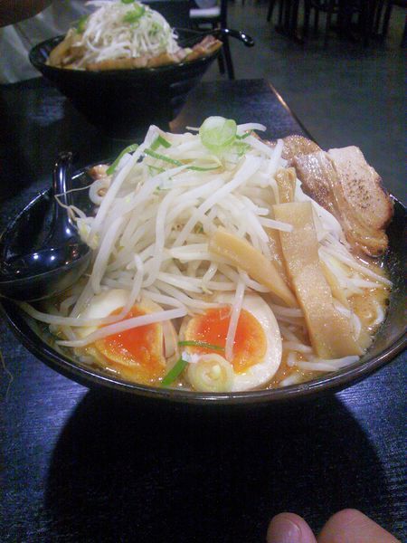 「富士山盛り 味噌ラーメン」@つけ麺 白虎の写真