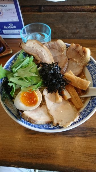 「特製ラーメン 醤油 こってり」@らーめん がんちゃの写真
