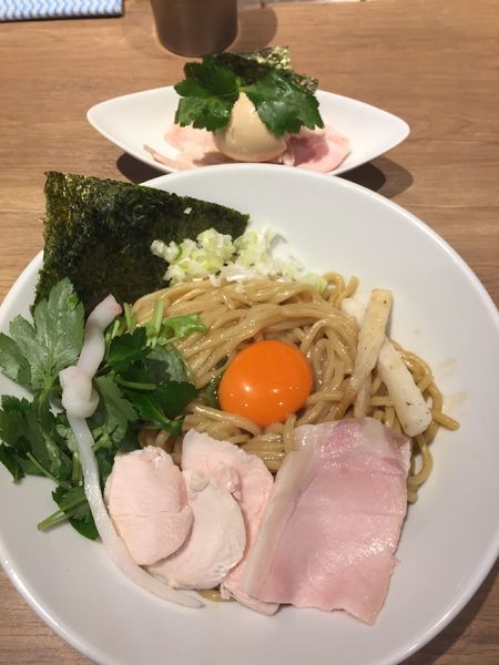 「濃厚卵まぜSOBA」@むぎとオリーブ さいたま新都心店の写真