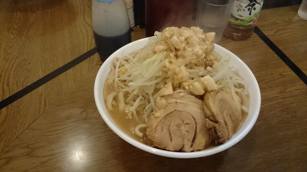 「ラーメン４００ｇ・柔らかめ(ヤサイマシアブラマシ)￥５００」@眞久中の写真