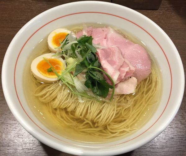 「ラーメン白750円」@八咫烏の写真