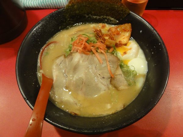 「ロース肉大中ラーメン（新味）」@ラーメン大中 BAL横店の写真