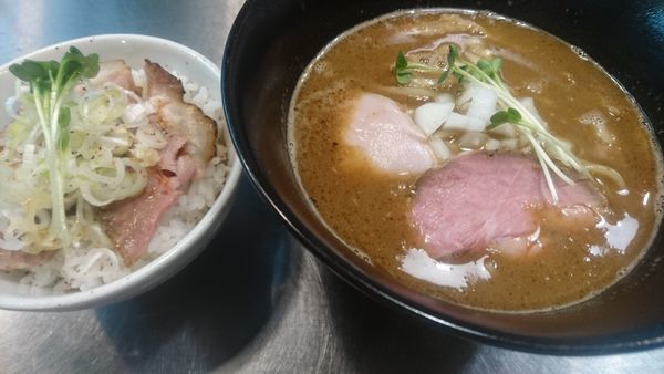 「鰹×豚 ＲＡＩＫラーメン」@Bonito Soup Noodle RAIKの写真