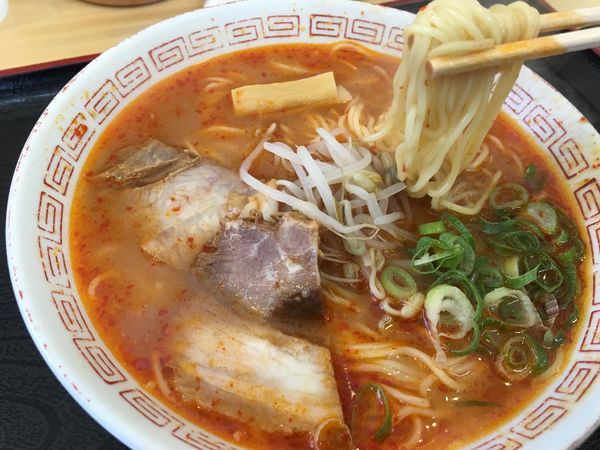 「辛ヌードル」@支那そば 三八 黒崎店の写真