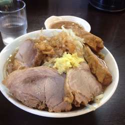 らーめん少豚増しショウガアブラどでん