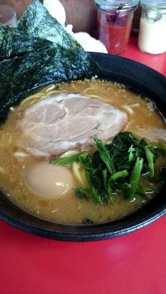 「ラーメン（６８０円）」@横浜家系  一二三家の写真