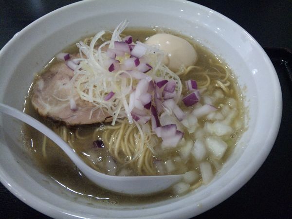 「塩煮干し片口背黒　８００円」@煮干しらーめん専門店 麺屋 晴の写真