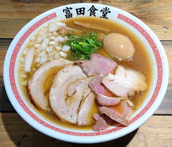 「特製煮干しそば」@松戸中華そば 富田食堂の写真