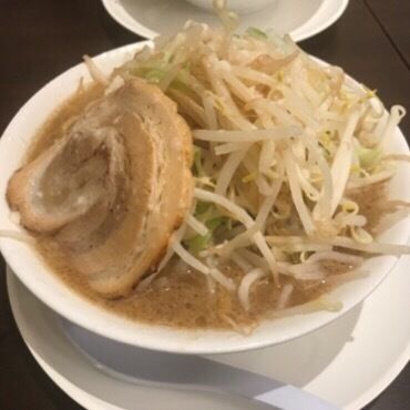 「ガッ盛りラーメン」@雷神ラーメンの写真