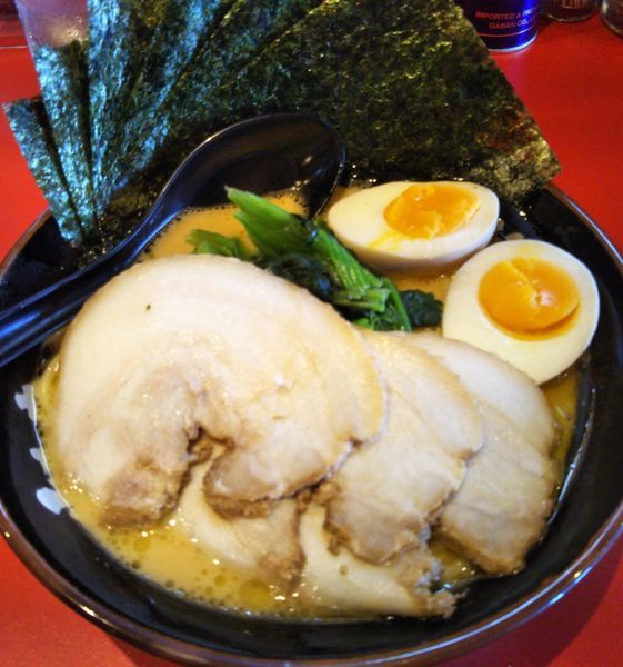 「631ラーメン並盛 880円」@名和大和家の写真