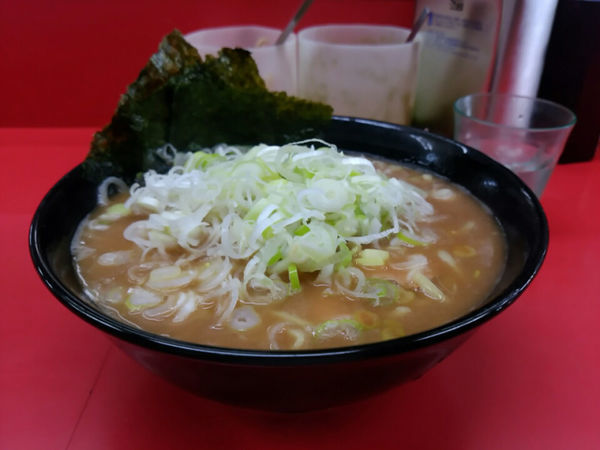 「ラーメン並670円+ネギ」@ラーメン杉田家の写真