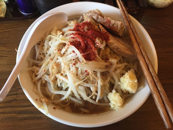 「ラーメン 麺300g 野菜少なめ 脂普通 780円」@高木のぶぅの写真
