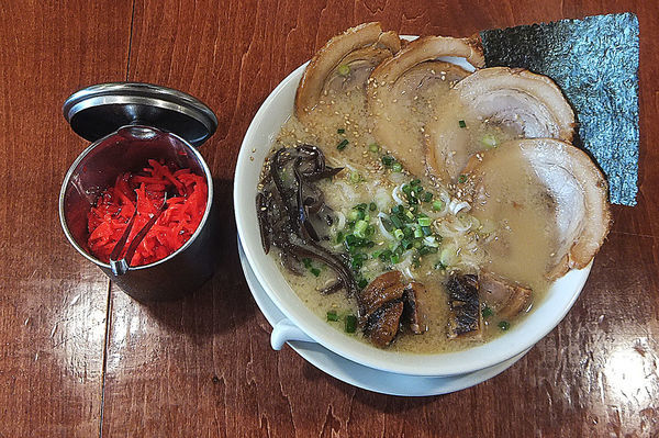 「とろこくチャーシューめん【豚骨】(大盛り)」@ごとくの写真