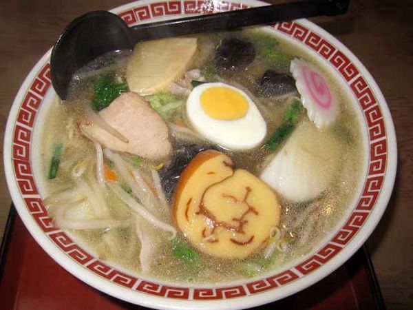 「五目中華ソバ　650円」@さかえやの写真