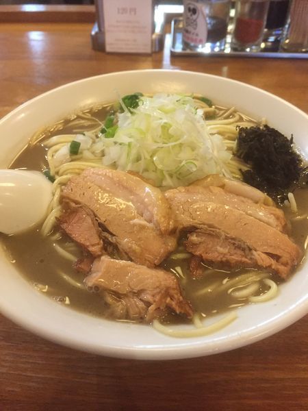 「濃厚煮干しそば(大盛り)」@中村屋総本山の写真