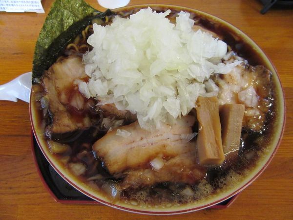 「黒チャーシューめん（９５０円）」@えびす家の写真