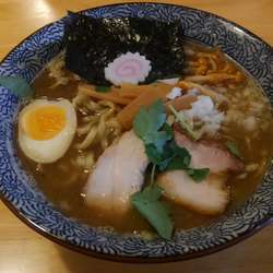 魚介とんこつ　濃口　大盛