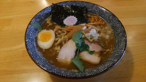 「魚介とんこつ　濃口　大盛」@オサカナトンチャンの写真