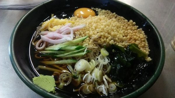 「冷やしたぬきそば 420円 ＋ 生玉子 70円」@ポンヌッフの写真