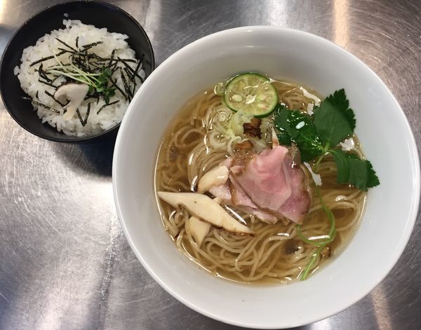 「鰹と松茸の塩そば1080円+ランチライス50円」@Bonito Soup Noodle RAIKの写真