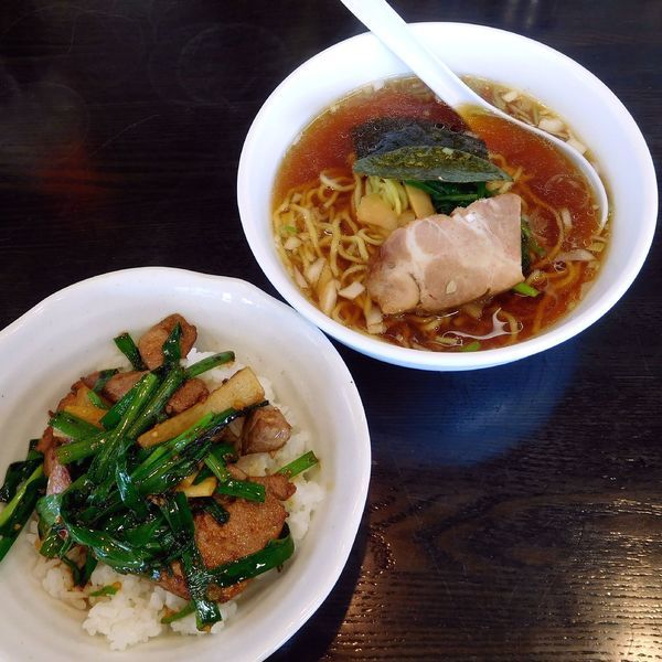「ミニミニセット（ミニレバニラ丼＆ミニラーメン 税抜695円）」@南京亭 相模原橋本店の写真
