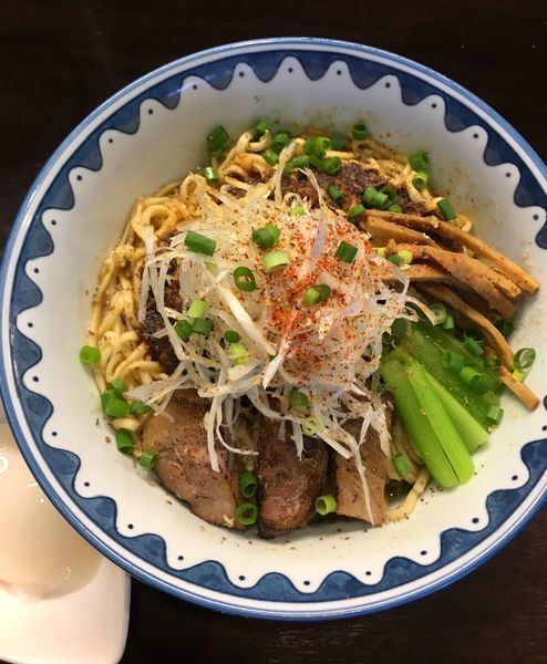 「辛シビ油そば(温泉玉付)¥850 w/ プレモル生中¥500」@GANCON NOODLEの写真