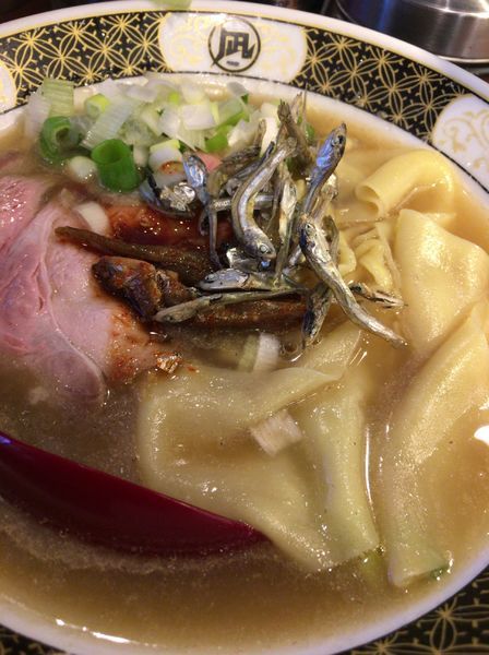「すごい煮干しラーメン 塩 ８２０円」@すごい煮干ラーメン凪 渋谷東口店の写真