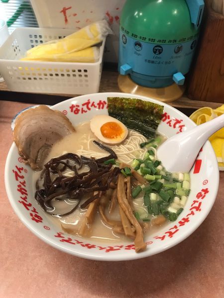 「なんでんかんでんあぺたいとラーメン」@あぺたいと本店高島平店の写真