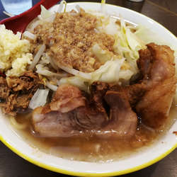 ラーメン 並（にんにくまし・あぶらまし）