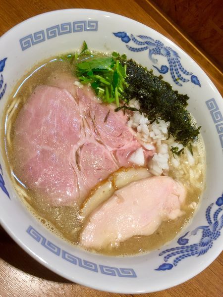 「【限定】プレミアム煮干そば川越醤油バージョン￥880」@寿製麺よしかわ 川越店の写真