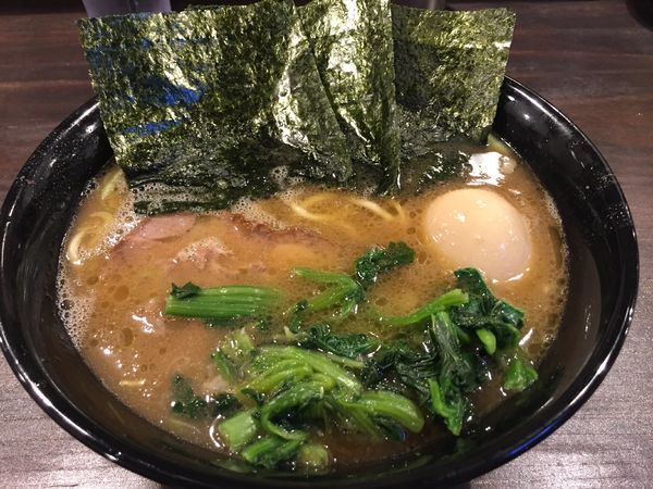 「ラーメン＋味玉」@家系ラーメン クックらの写真