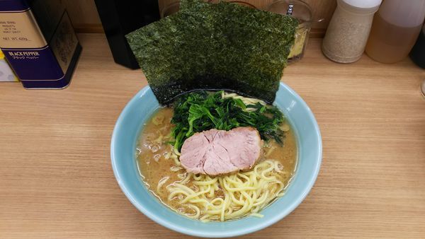 「ほうれん草増しラーメン」@横浜ラーメン 武蔵家 明大前店の写真