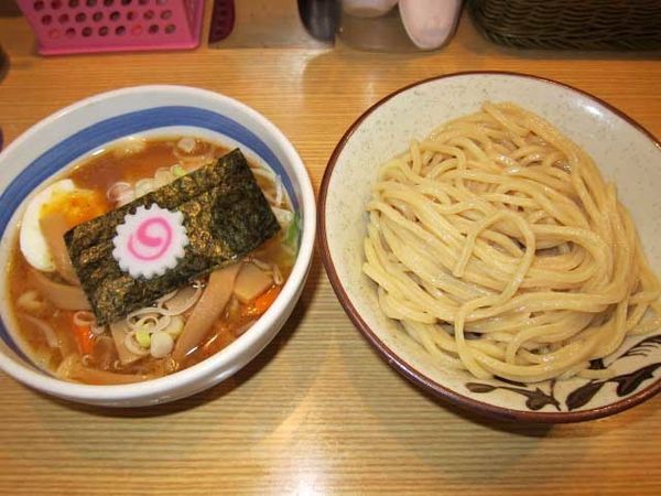 「特製もりそば　700円＋温野菜　100円」@新橋 大勝軒の写真