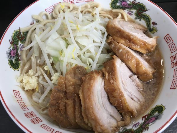 「小豚ラーメン 麺半分」@ラーメン二郎 川越店の写真