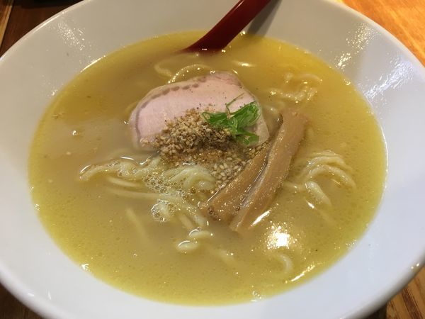 「らーめん(塩)＋自家製手もみ麺」@麺肆 秀膽の写真