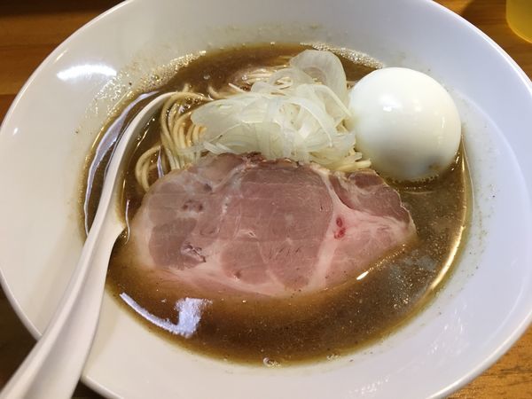 「醤油ソバ＋味玉」@煮干中華ソバ イチカワの写真