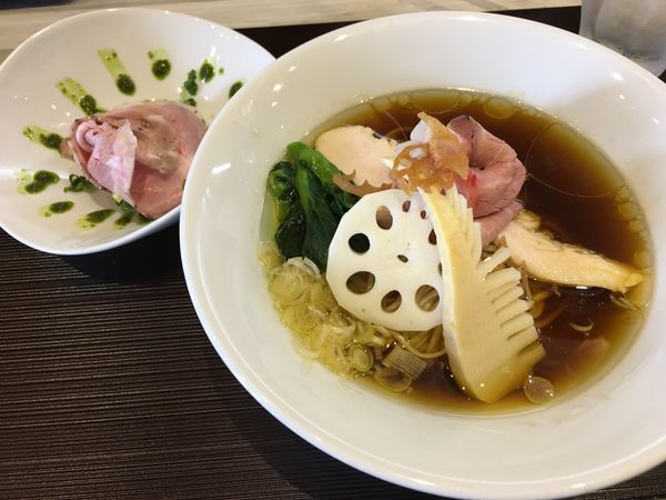 「鶏と水(醤油)肉増し」@つくばらーめん 鬼者語 -オニモノガタリ-の写真