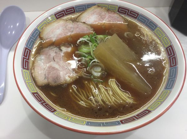 「煮干鰮豚骨ラーメン750円」@煮干鰮豚骨らーめん 嘉饌の写真