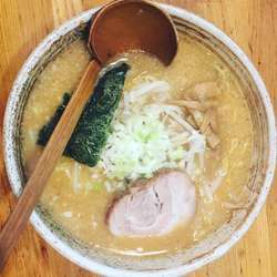 味噌ラーメン (600円)