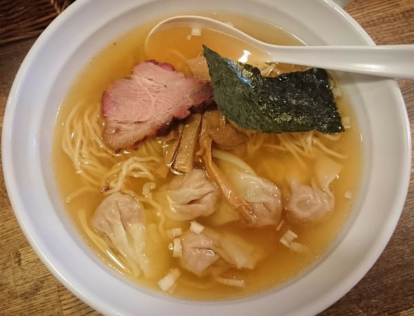 「塩ワンタンメン」@荏原町しなてつの写真