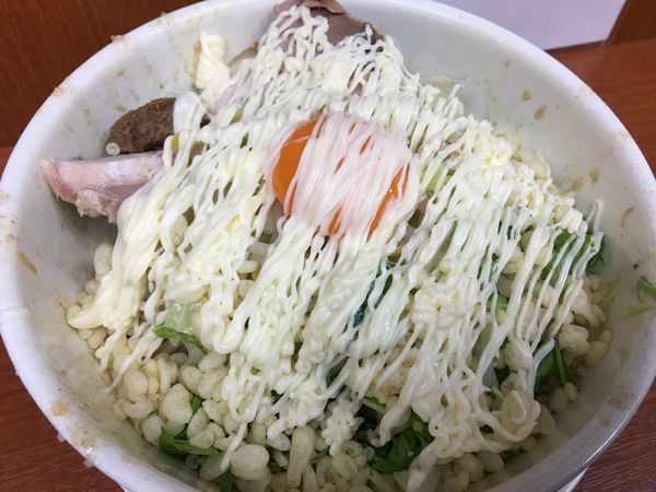 「冷やしまぜそば 800円 野菜ちょいマシ、脂マシ。」@麺や 希 御徒町店の写真