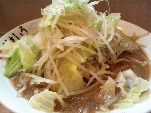 「野菜もっちゃん味噌ラーメン（950円）+両ダブル」@ラーメンはましょうの写真