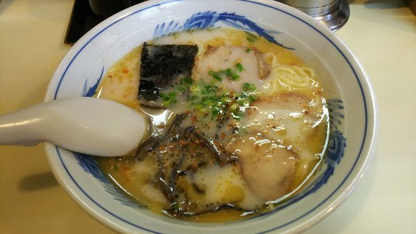 「ラーメン」@熊本ラーメン こむらさき 上通中央店の写真