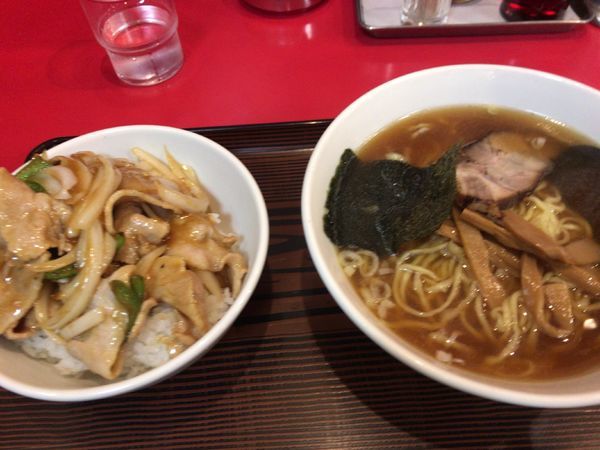 「焼き肉丼セット850円」@珍來飯店 三芳店の写真