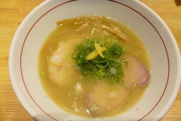 「白湯そば¥780」@地球の中華そばの写真